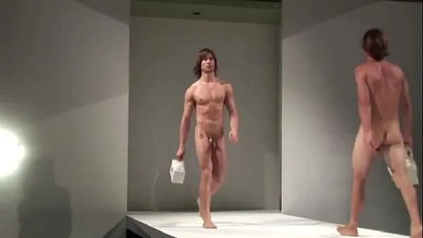 Naked hunky men modeling purses Klip teratas Besar