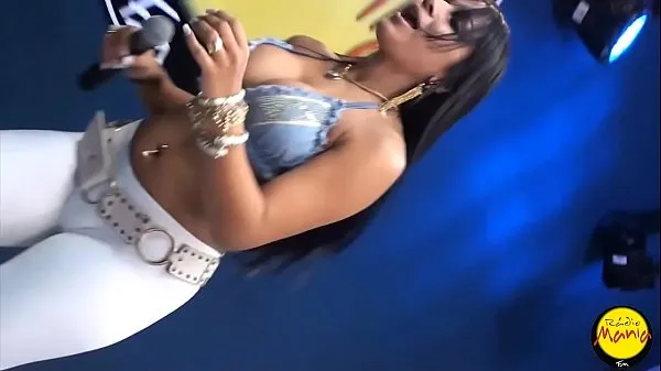 Μεγάλα Mariana Souza no Bundalelê κορυφαία κλιπ