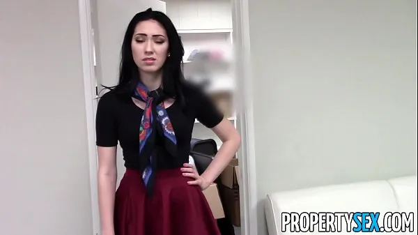 PropertySex - Beautiful brunette real estate agent home office sex video Klip teratas Besar