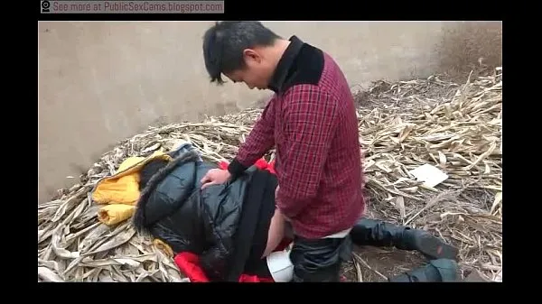 بڑے Chinese Couple Fucks In Public ٹاپ کلپس