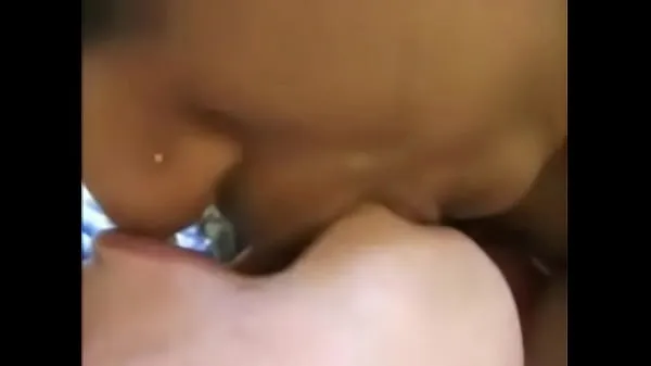Suuret Desi Lesbian Sweet Kiss,, more at huippuleikkeet