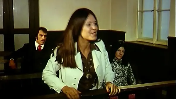 Veľké Orgy - Judge investigates facts of the case in the courtroom najlepšie klipy