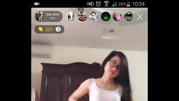 After two minutes, I bent down again to show my breasts once on bigo live Klip teratas Besar