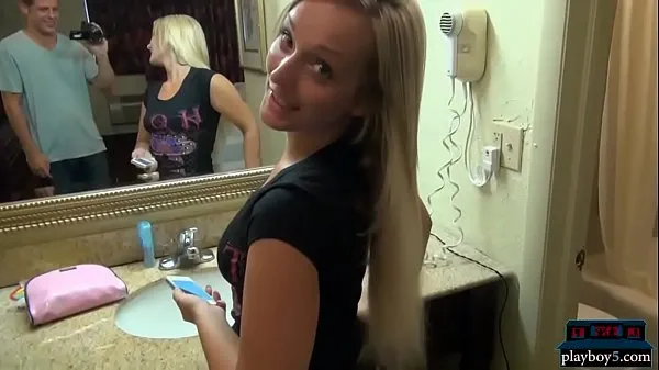 Büyük Blonde amateur GFs fucking in homemade porn videos en iyi Klipler