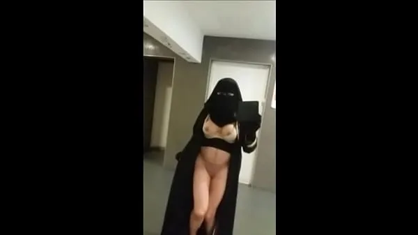 naked muslim under her niqab Klip teratas besar