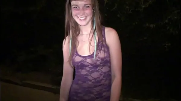 Veliki Cute young blonde girl going to public sex gang bang dogging orgy with strangers najboljši posnetki