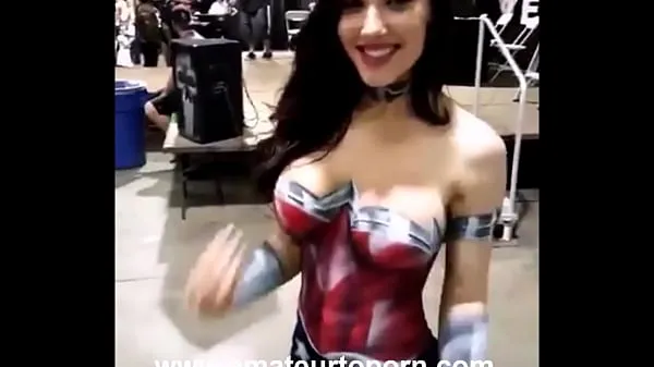 Naked Wonder Woman body painting,amateur teen Klip teratas Besar