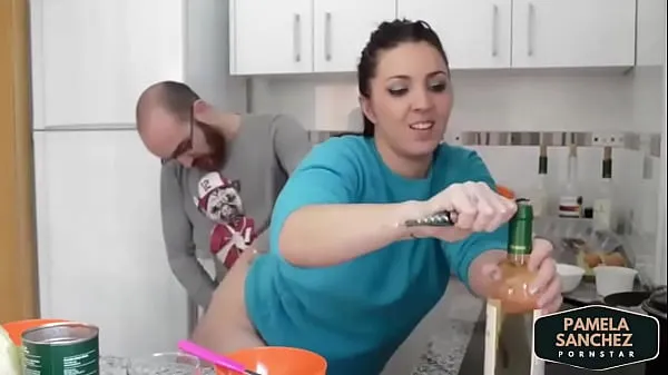 بڑے Fucking in the kitchen while cooking Pamela y Jesus more videos in kitchen in pamelasanchez.eu ٹاپ کلپس
