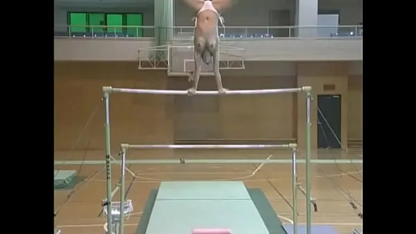 Veliki Gymnastics Player Preform Nudes najboljši posnetki