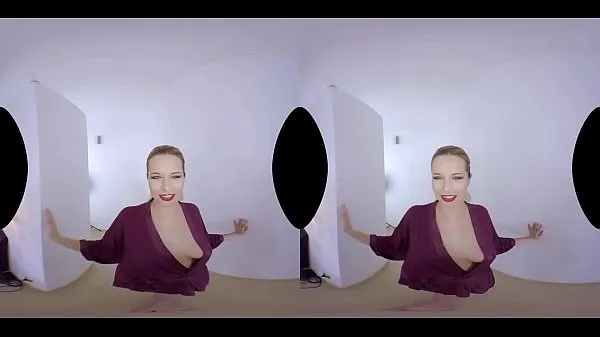 Store Nikky Dream in her best VR video yet beste klipp