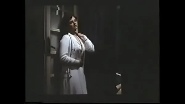 ESTELA'S EROTIC VACATION (1978 Klip teratas besar