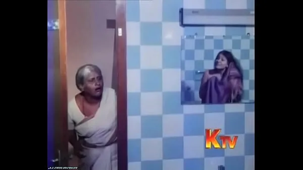 Suuret CHANDRIKA HOT BATH SCENE from her debut movie in tamil huippuleikkeet