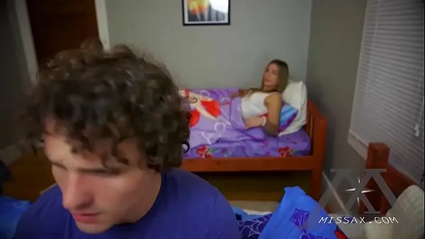 Grote Watching Porn Blair Williams topclips