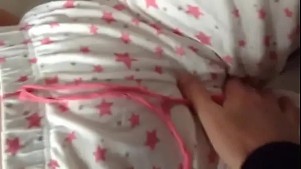Fingering BBW wife's Hairy Ginger Pussy In Her PJ's To Orgasm Klip teratas besar