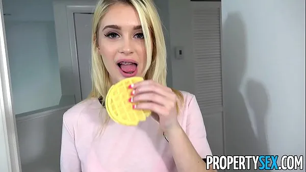 PropertySex - Hot petite blonde teen fucks her roommate Clip hàng đầu lớn