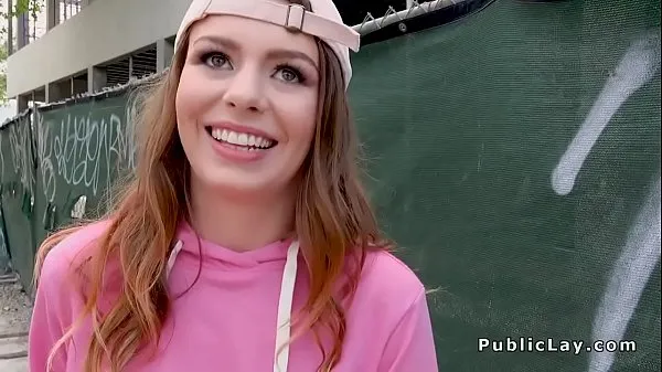Duże Teen with cap gets facial in public najlepsze klipy