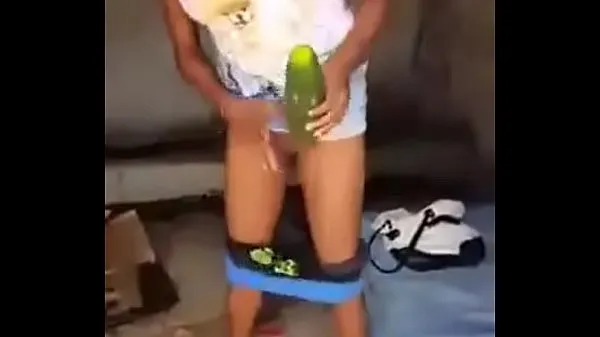 he gets a cucumber for $ 100 Klip teratas Besar