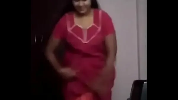 Red Nighty indian babe with big natural boobies Klip teratas besar