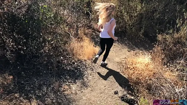 คลิปยอดนิยม Shooting; Jogging instructor cums in horny blonde trainee คลิปยอดนิยม