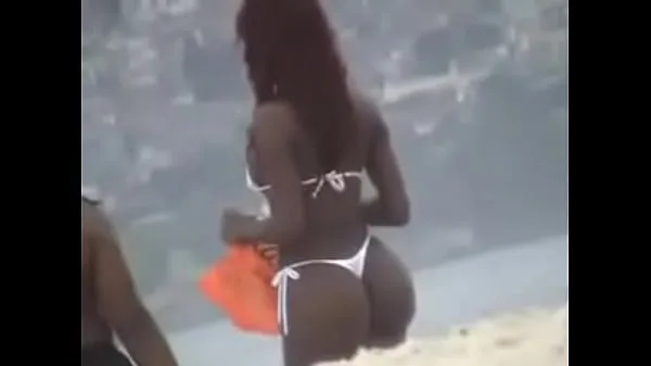 Suuret Beach bikini mulatto huippuleikkeet