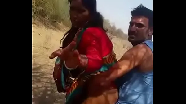 Grote Indian man fucking in open topclips