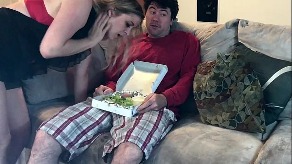 Nagy Horny MILF slurps a big dick salad - Erin Electra legjobb klipek