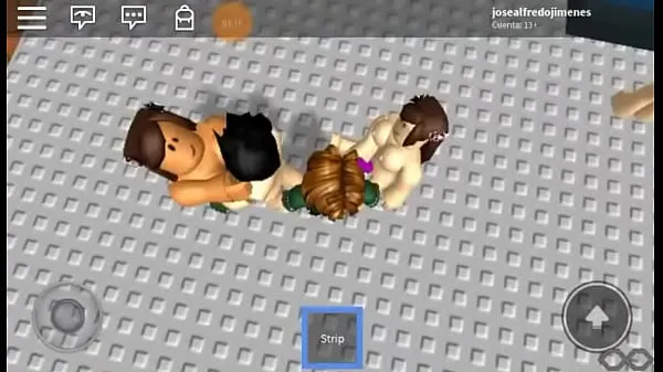 Grote Whore Discovers the World of Sex On Roblox topclips