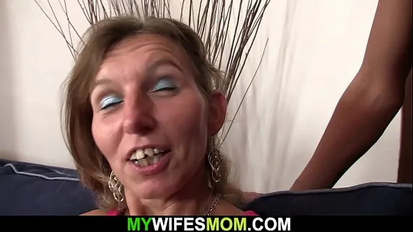 Store Tanned old mom spreads legs for his hubby beste klipp