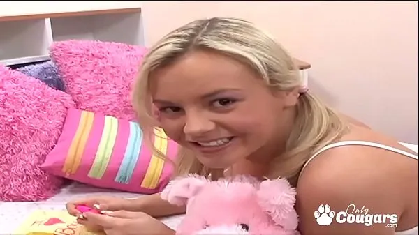 Big Bree Olson Lifts Her Little Skirt & Takes Some Dick top Clips
