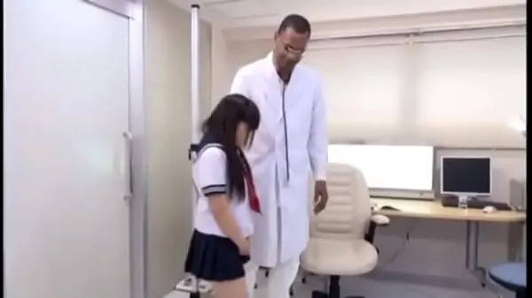 Big Small Risa Omomo Exam by giant Black doctor top Clips