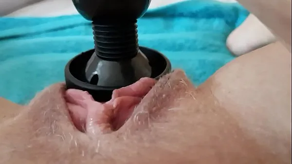 Big Squirting pulsing pussy top Clips