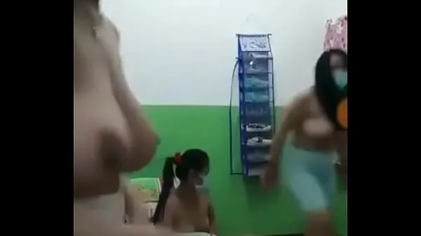 Nude Girls from Asia having fun in dorm Klip teratas besar