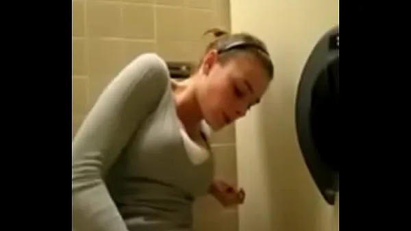 Big Quickly cum in the toilet top Clips