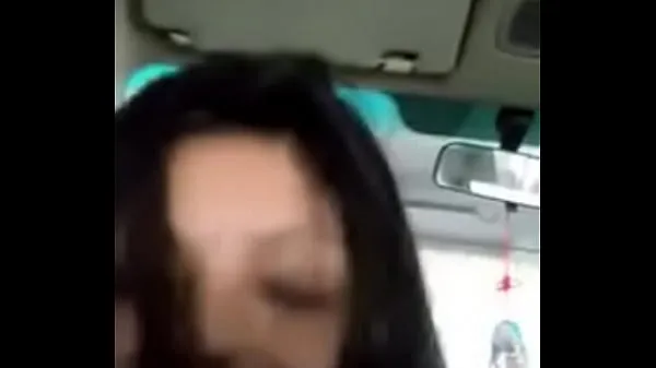 بڑے Sex with Indian girlfriend in the car ٹاپ کلپس