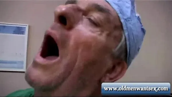 Old man Doctor fucks patient Klip teratas besar