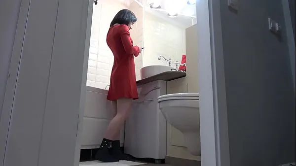 Suuret Beautiful Candy Black in the bathroom - Hidden cam huippuleikkeet