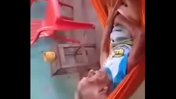 بڑے Grandmother in the hammock ٹاپ کلپس