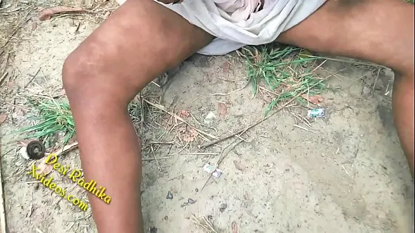 Hot Desi Jungle Sex Village Girl Fucked By BF With Audio Awesome Boobs Klip teratas Besar