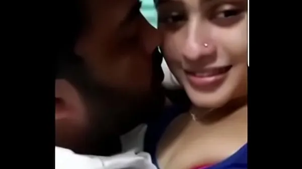 Store desi wife kissing and romance topklip