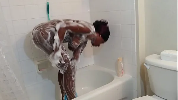 Velké I am washing myself in the shower as you watch. I lather myself thoroughly nejlepší klipy