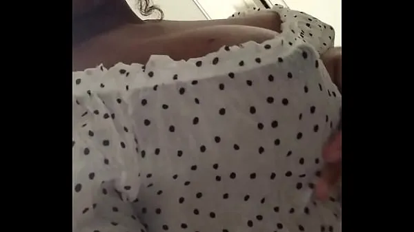 Grote Wet shirt tits tease topclips