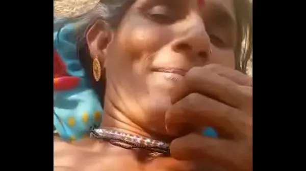 Suuret Desi village aunty pissing and fucking huippuleikkeet