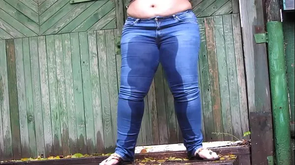 Big When the hairy pussy pisses, the fat ass starts to farting. A lot of urine on the street in public places top Clips