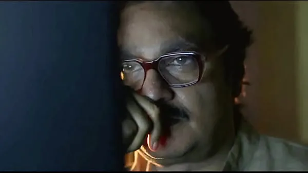 Horny Indian uncle enjoy Gay Sex on Spy Cam - Hot Indian gay movie Klip teratas Besar