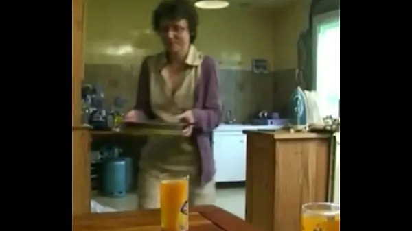 Duże a housewife banged in the kitchen najlepsze klipy