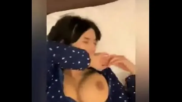 Big I have a big tits colleague to eat and go to bed without wearing a bra top Clips