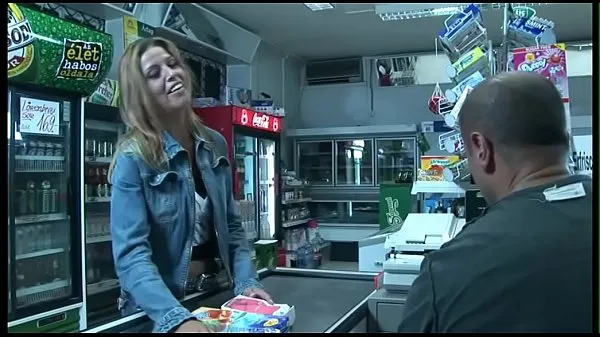 Stora In the supermarket she fucks the cashier toppklipp
