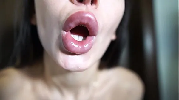 Velké Brunette Suck Dildo Closeup - Hot Amateur Video nejlepší klipy