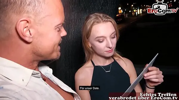 Veliki young college teen seduced on berlin street pick up for EroCom Date Porn Casting najboljši posnetki