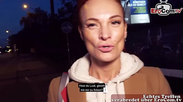 Veľké skinny redhead slut pick up at casting EroCom Date on Berlin Street najlepšie klipy